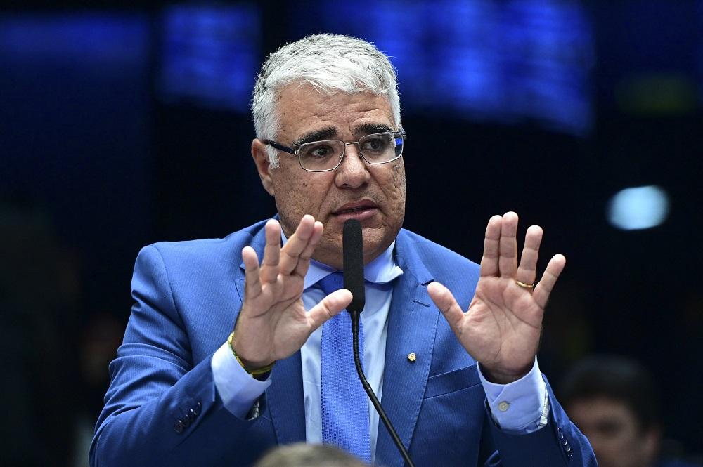 Senador Eduardo Girão viaja aos EUA para denunciar prisão de Bolsonaro na OEA