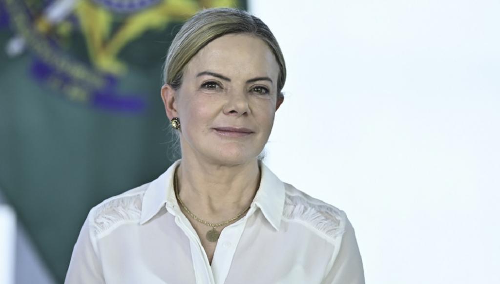 Gleisi Hoffmann concorrerá ao Senado pelo Paraná em 2026