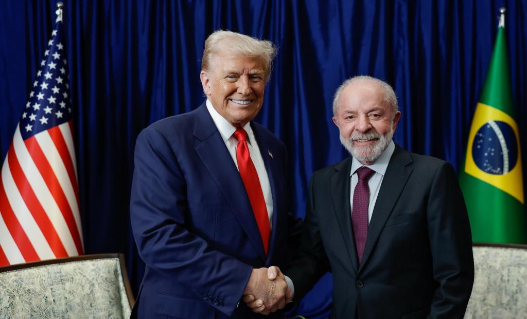 Lula e Trump conversam por 50 minutos; brasileiro irá a Washington
