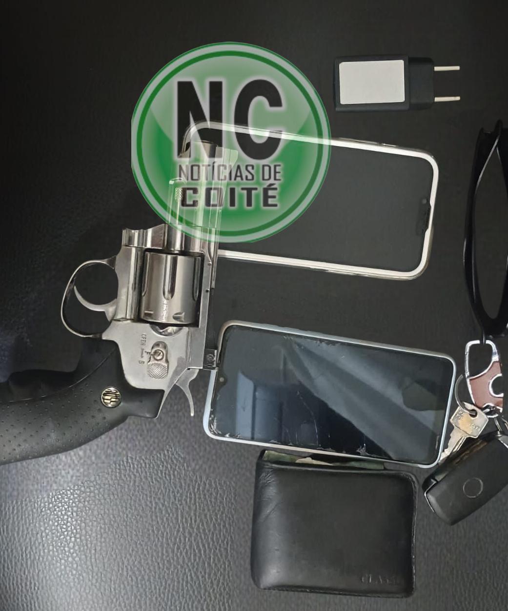 PM apreende revólver .38 e prende homem por porte ilegal em Coité